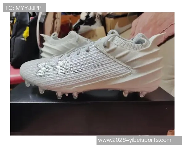 足球鞋尺码不合适怎么办鞋垫的选择与使用技巧分享